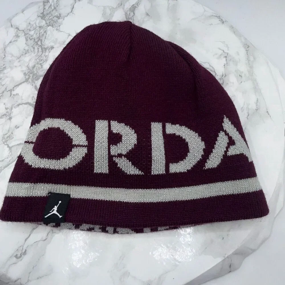 JORDAN JUMPAN Youth Mulberry Elephant Print Reversible Beanie-NWT!